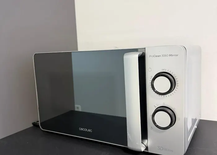 Luro Deluxe - Sismondi 44 * Milan