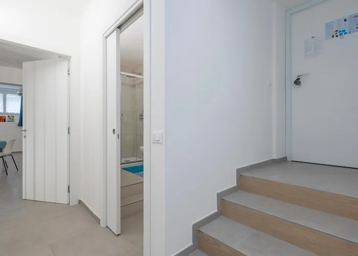 I-host Flat - Chieti 2 公寓 *