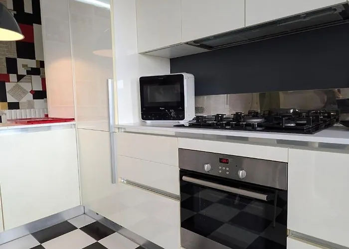 Entire And Charming Flat On Navigli In 밀라노