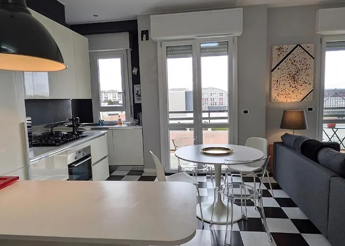 Entire And Charming Flat On Navigli In Apartman