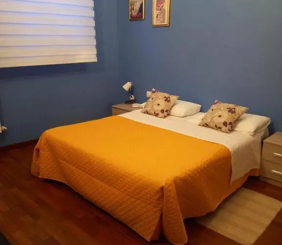 Apartamento Centro - Arena Con Tutti I Comfort - Con Parcheggio Gratuito In Garage -city Centre Arena -all Comforts - With Free Parking Garage -subway Metro Moscova