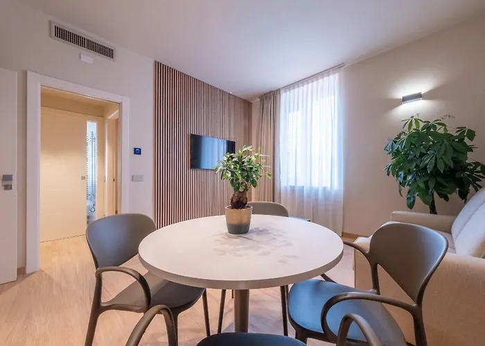 Oriana Homel Apart Otel 4*