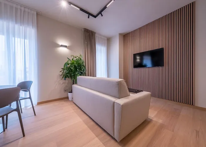 Oriana Homel 4* Milano