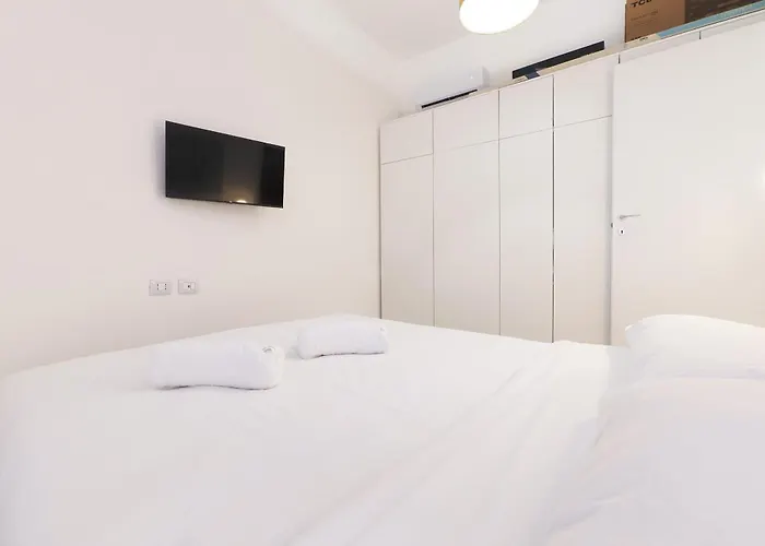 Primo Piano - Rosellini Apartment