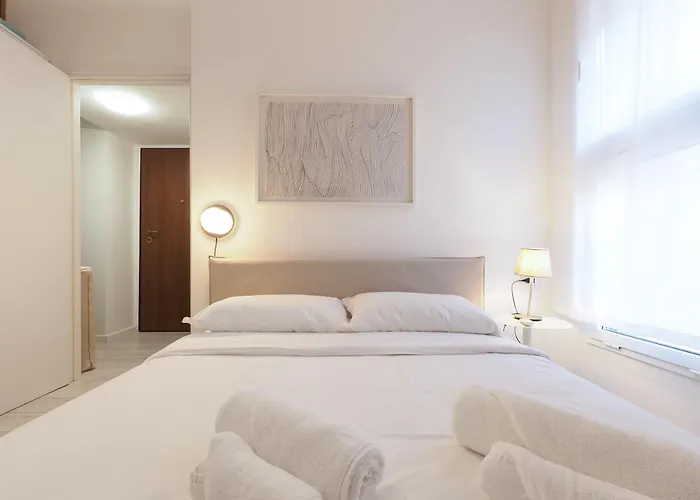 Primo Piano - Rosellini Apartment