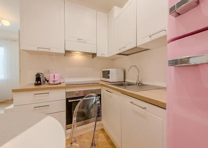 Easytopstay - Elegant Nest In * Milano