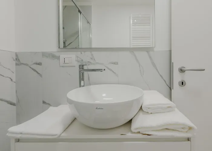 Easytopstay - Elegant Nest In