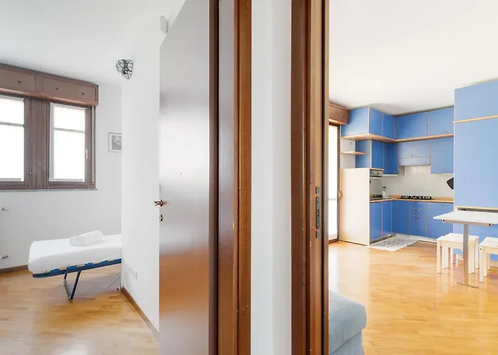 Guesthost - Chiesa Rossa Comfy Apartament Mediolan