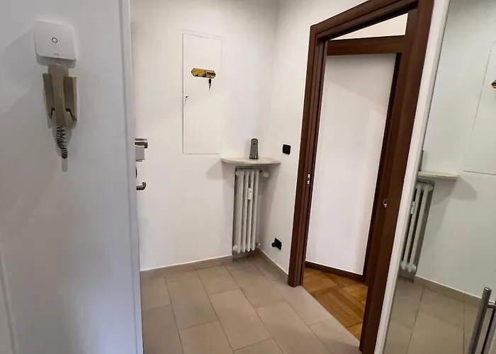 M4 Argonne Duomo Linate Apartman *