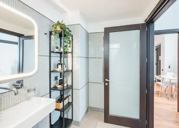 Navigli Area - Urban Oasis In Design Courtyard * Milano