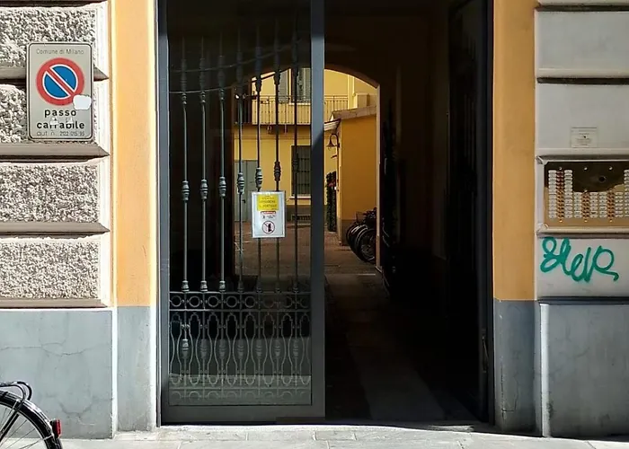 Casati Modern Two-room Corso Buenos Aires Milán
