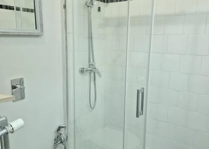 게스트하우스 Ampia Stanza Con Bagno Privato E Zona Pranzo