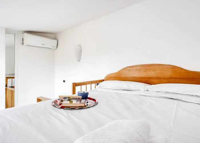 Hostmate - - Mentana - Duomo *