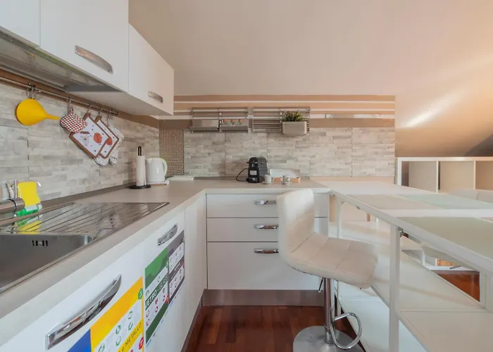 I-host - Rogoredo 21 *