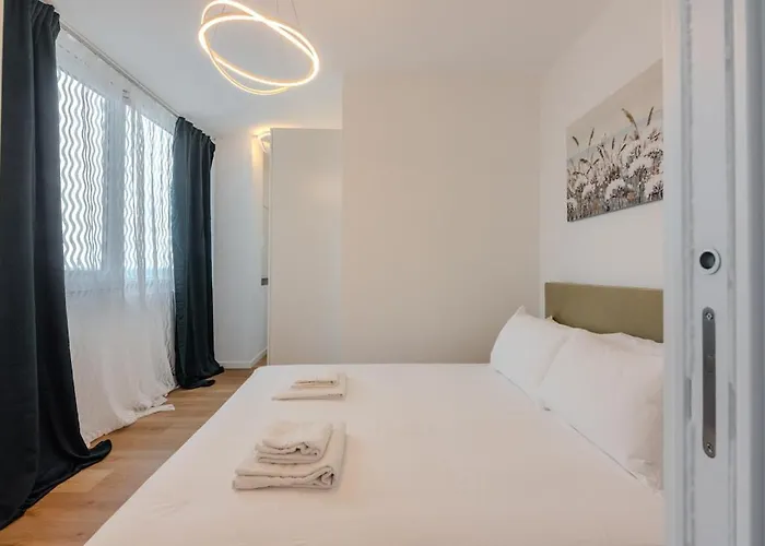 New! Skyline Apartament Mediolan