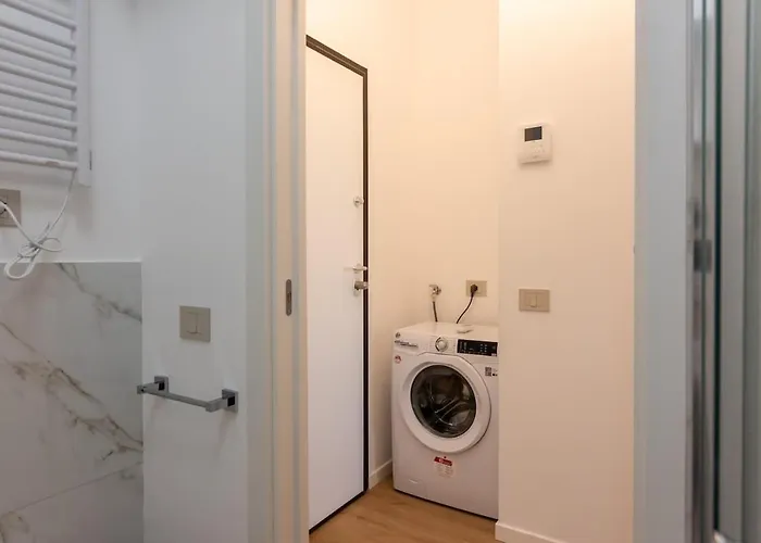 New! Skyline Mediolan