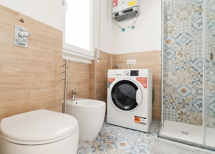 Guesthost - Bright M1 Pasteur * מילאנו