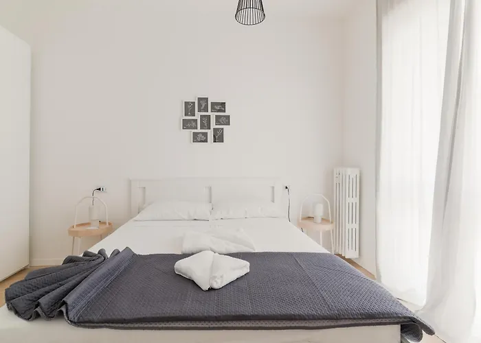 Guesthost - Bright M1 Pasteur דירה