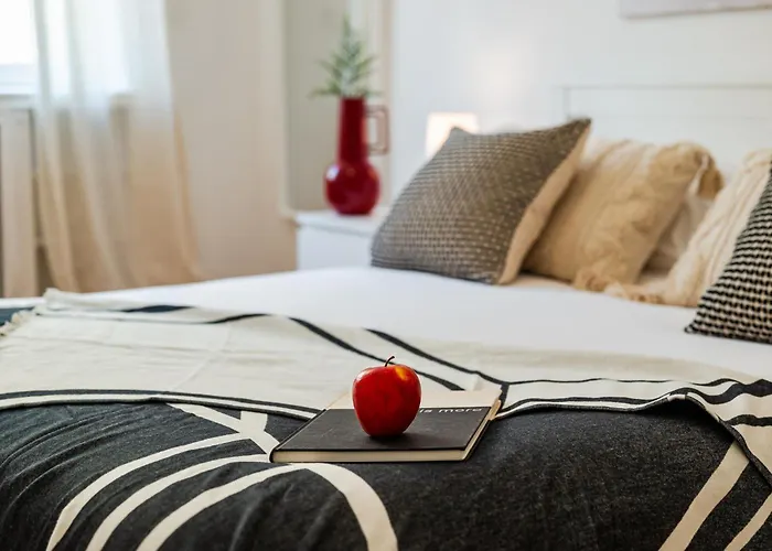 דירה The Dreamers Mansion - Ticinese Bocconi Area מילאנו