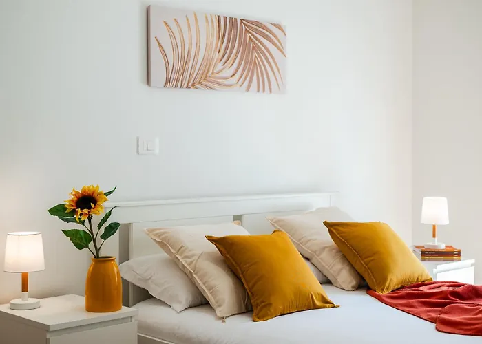 The Dreamers Mansion - Ticinese Bocconi Area Apartament Mediolan