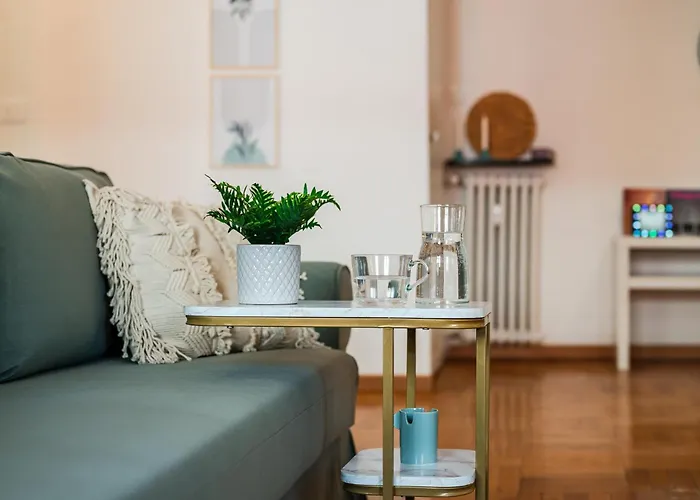 The Dreamers Mansion - Ticinese Bocconi Area * מילאנו