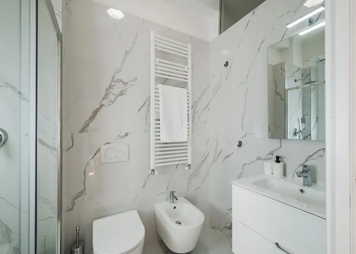 The Dreamers Mansion - Ticinese Bocconi Area דירה