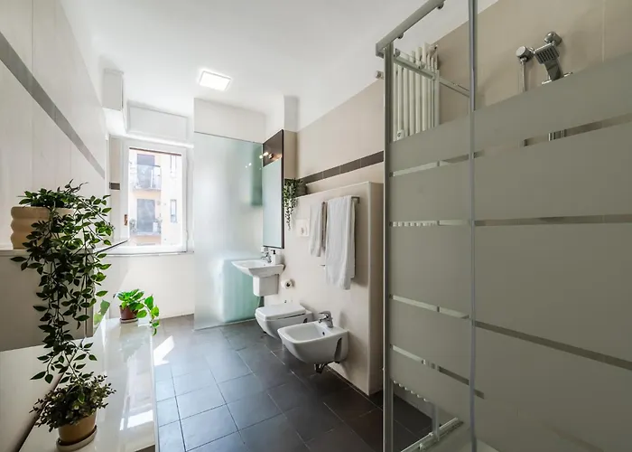 The Dreamers Mansion - Ticinese Bocconi Area * מילאנו