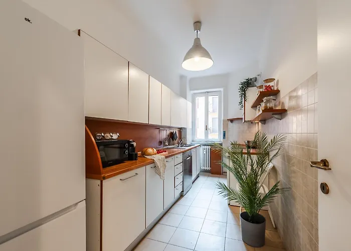 The Dreamers Mansion - Ticinese Bocconi Area דירה