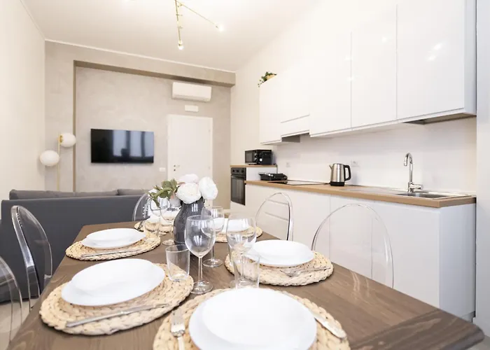 Easylife - Stile E Comodità Tra Duomo E Navigli Appartamento