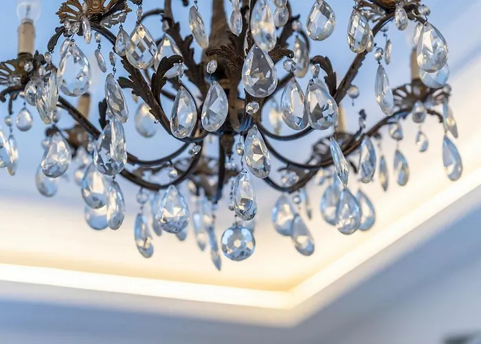 Duomo 7 Min - Historic Luxury 3 Bedrooms With Parking 아파트 *