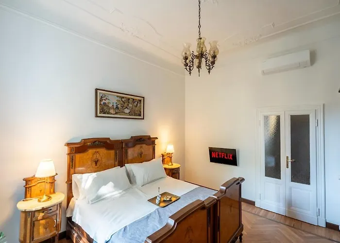 Duomo 7 Min - Historic Luxury 3 Bedrooms With Parking 아파트 밀라노