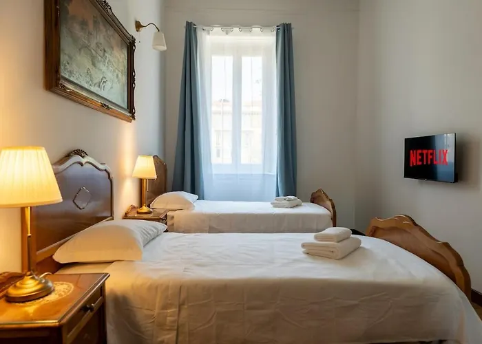 Duomo 7 Min - Historic Luxury 3 Bedrooms With Parking * 밀라노