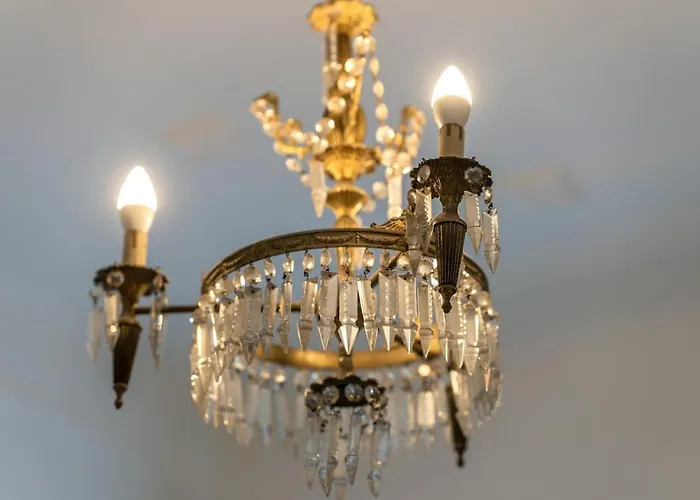 Duomo 7 Min - Historic Luxury 3 Bedrooms With Parking 아파트