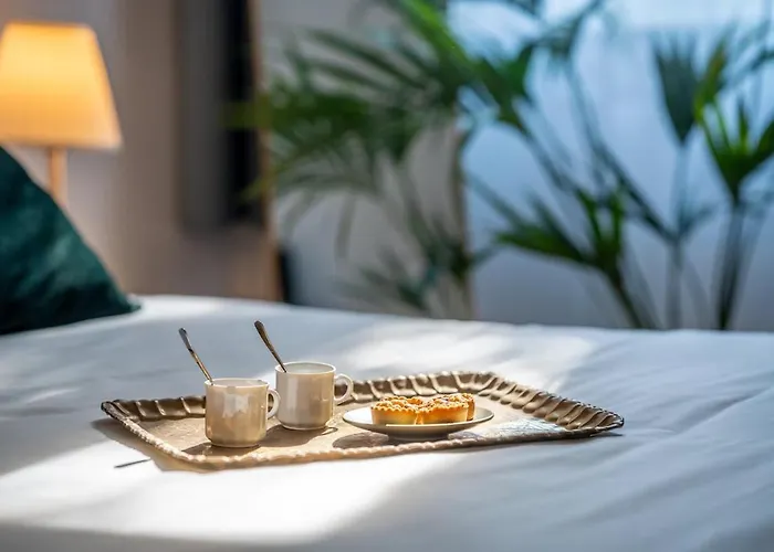 Duomo 7 Min - Historic Luxury 3 Bedrooms With Parking 밀라노