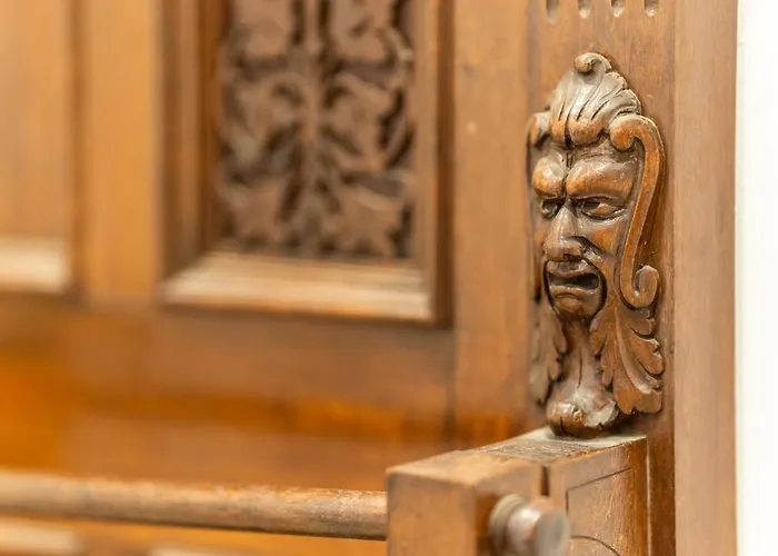 Duomo 7 Min - Historic Luxury 3 Bedrooms With Parking