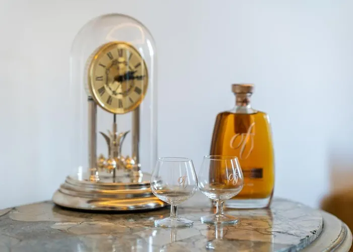 아파트 Duomo 7 Min - Historic Luxury 3 Bedrooms With Parking