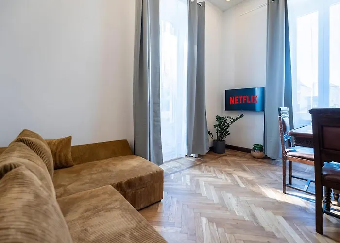 Duomo 7 Min - Historic Luxury 3 Bedrooms With Parking 아파트 *