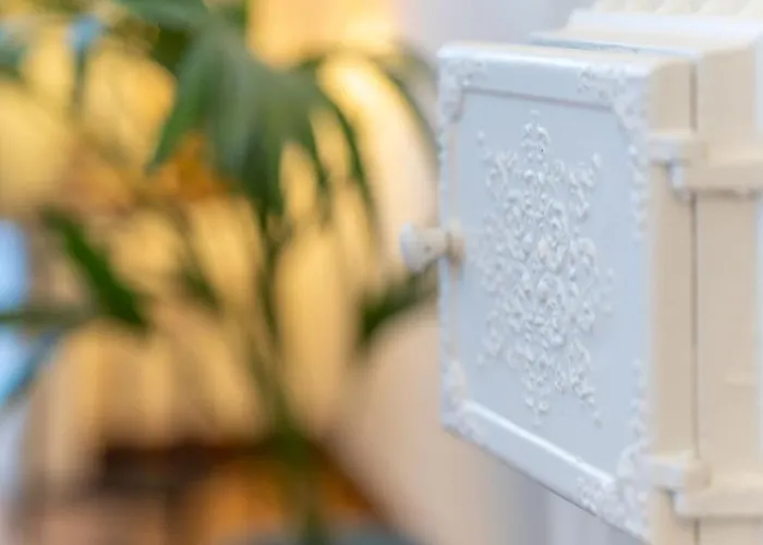 Duomo 7 Min - Historic Luxury 3 Bedrooms With Parking 아파트 *