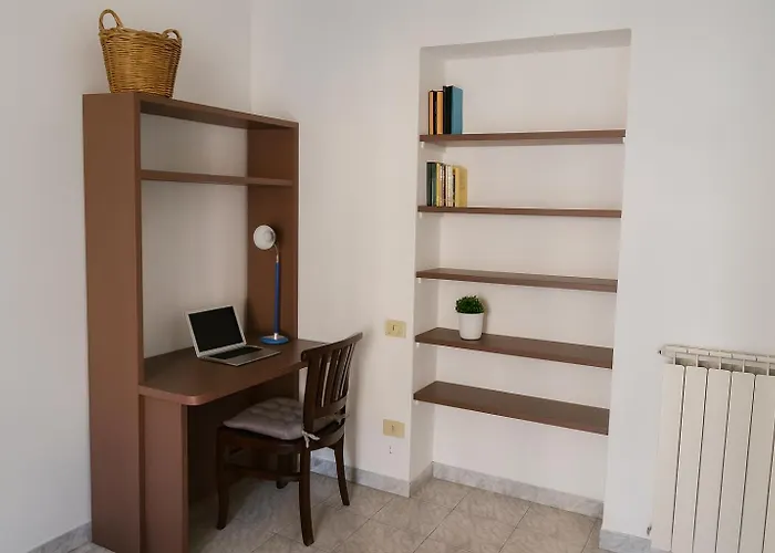 Freedhome - Nightlife * מילאנו