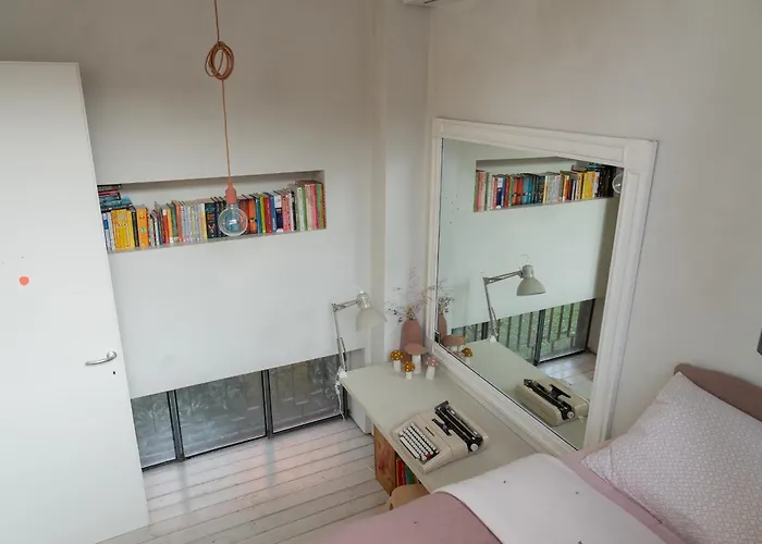 Quite Rooftop Loft In Navigli Area شقة ميلان
