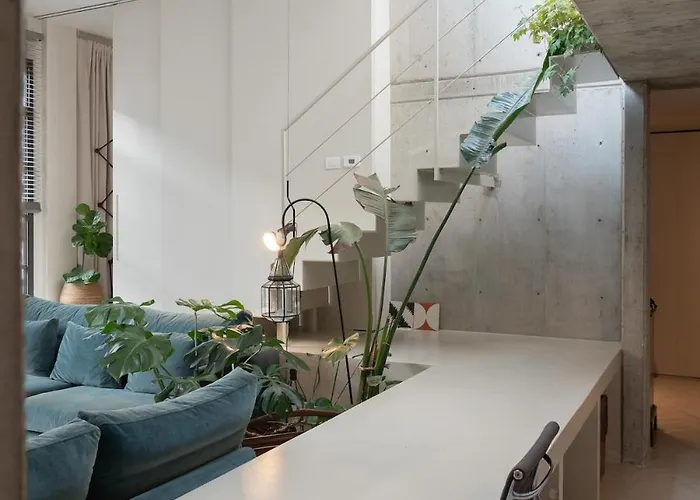 아파트 Quite Rooftop Loft In Navigli Area 밀라노
