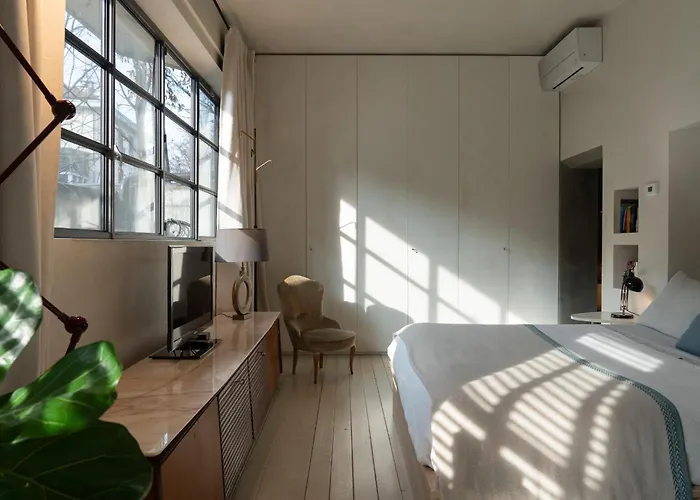 아파트 Quite Rooftop Loft In Navigli Area 밀라노