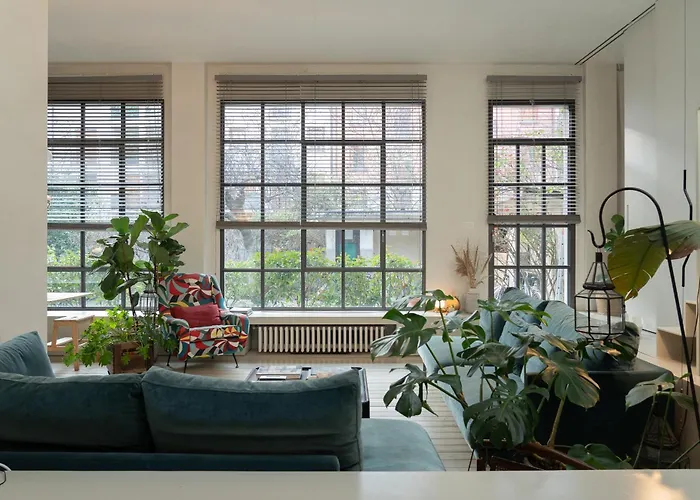 아파트 Quite Rooftop Loft In Navigli Area