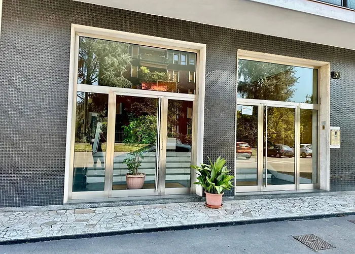 Appartamento Difronte A San Siro Milano