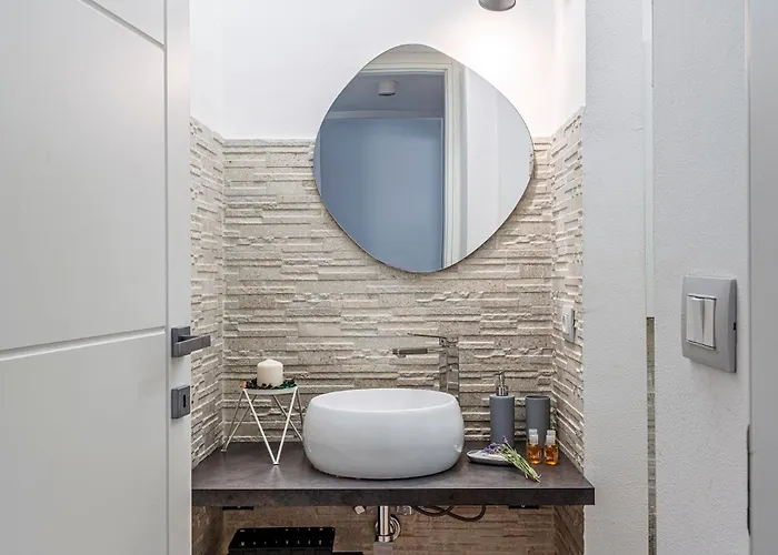 Luminoso Trilocale In Porta Garibaldi 아파트 밀라노