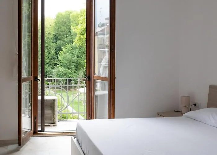 Elegant One Bedroom In Rovereto - Mirable Pm Apartment