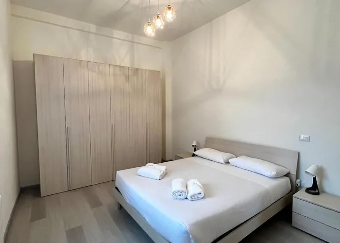 15 Minutes From The Duomo - New With Every Comfort *