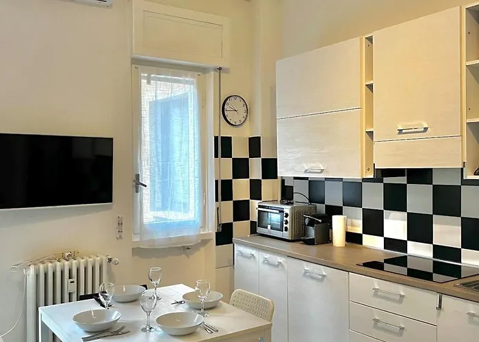 15 Minutes From The Duomo - New With Every Comfort