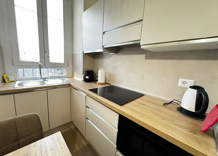 Kibilu - Via Padova 228 *