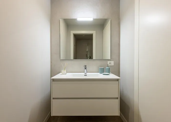 Navigli Elegante Oasi Di Comfort E Design Apartman *